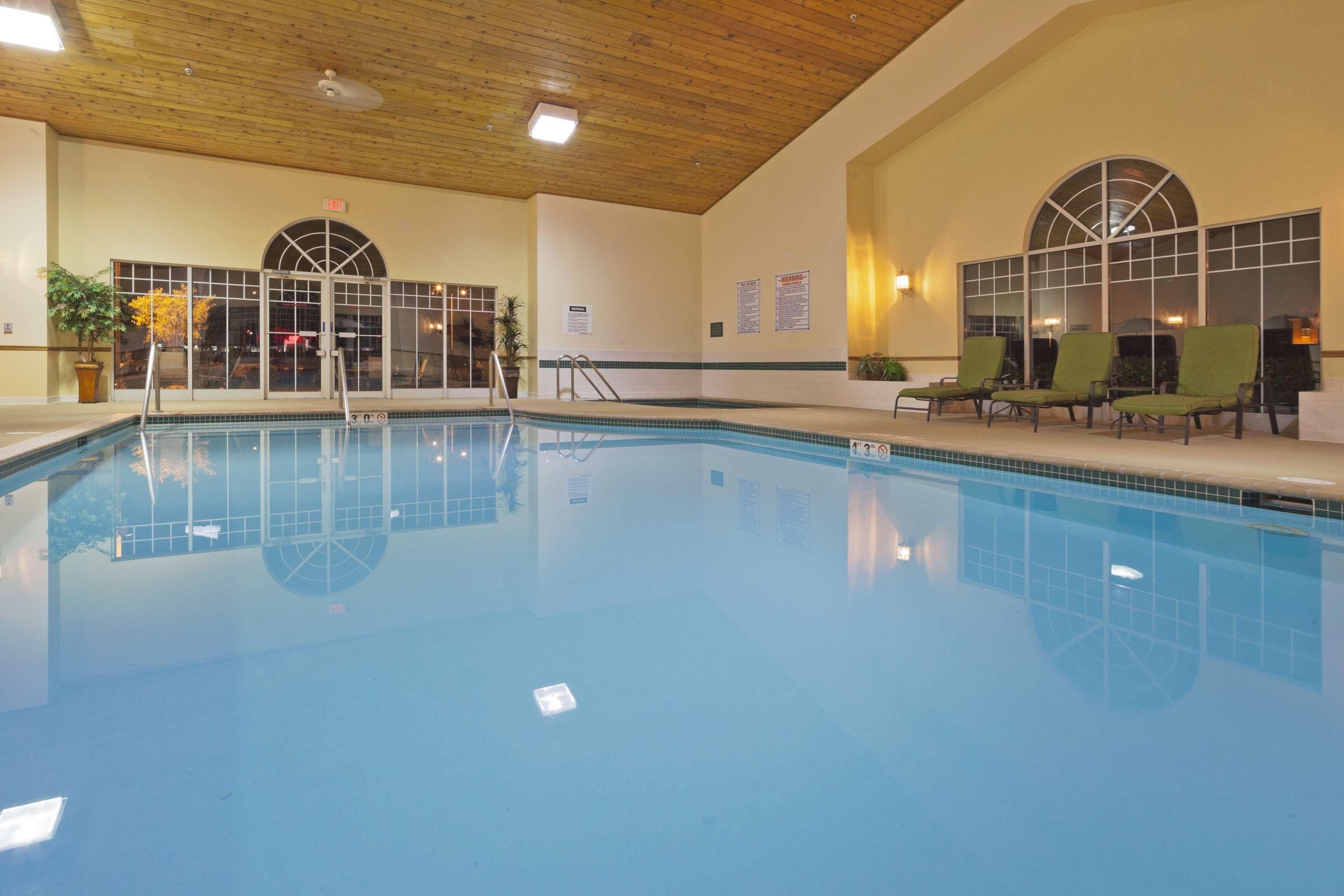 Country Inn & Suites By Radisson, Germantown, Wi Luaran gambar